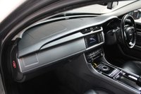 USED 2017 67 JAGUAR XF 2.0d Prestige Saloon 4dr Diesel Auto Euro 6 (stop/start) (180 ps) 