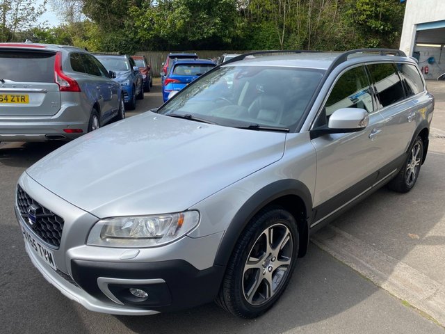 2015 65 Volvo Xc70 2.4 D5 SE Lux Estate 5dr Diesel Geartronic AWD Euro 5 (215 ps)