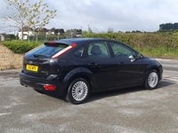 USED 2010 10 FORD FOCUS 1.6 Titanium Hatchback 5dr Petrol Manual (159 g/km, 99 bhp) HEATED WINDSCREEN
