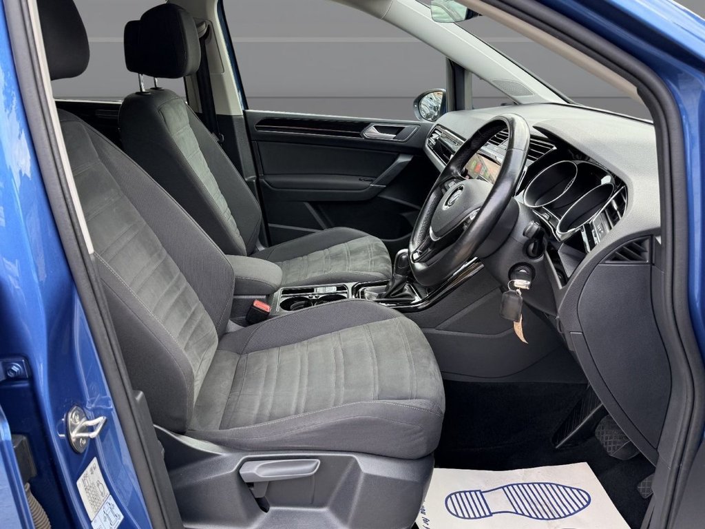 USED 2018 68 VOLKSWAGEN TOURAN 1.5 TSI EVO SEL MPV 5dr Petrol DSG Euro 6 (s/s) (150 ps) APP CARPLAY+NAV+FULL VW HISTORY