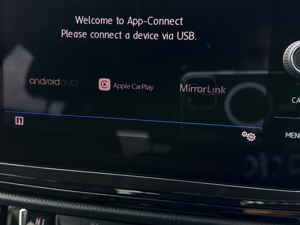 USED 2018 68 VOLKSWAGEN TOURAN 1.5 TSI EVO SEL MPV 5dr Petrol DSG Euro 6 (s/s) (150 ps) APP CARPLAY+NAV+FULL VW HISTORY
