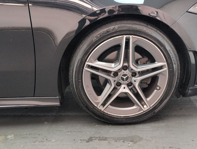 USED 2020 69 MERCEDES-BENZ A-CLASS 1.3 A 180 AMG Line Executive 5dr CLICK+COLLECT / HOME DELIVERY
