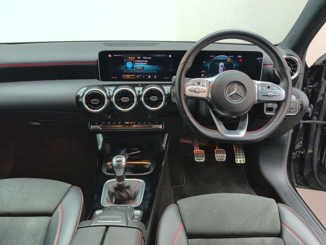 USED 2020 69 MERCEDES-BENZ A-CLASS 1.3 A 180 AMG Line Executive 5dr CLICK+COLLECT / HOME DELIVERY