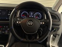 USED 2018 18 VOLKSWAGEN T-ROC 1.5 TSI EVO SE SUV 5dr Petrol Manual Euro 6 (s/s) (150 ps) WIRELESS APPLE CAR PLAY+