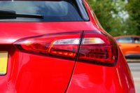 USED 2019 68 MERCEDES-BENZ A-CLASS 1.3 A180 SE Hatchback 5dr Petrol Manual Euro 6 (s/s) (136 ps) JUPITER RED PAINTWORK + REVERSE CAMERA + DAB RADIO + SAT NAV