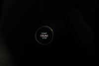 USED 2022 22 VOLVO XC40 2.0 B3 MHEV Plus Dark DCT Auto Euro 6 (s/s) 5dr Reverse Camera, Heated Seats,