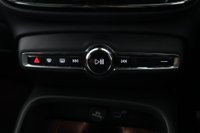 USED 2022 22 VOLVO XC40 2.0 B3 MHEV Plus Dark DCT Auto Euro 6 (s/s) 5dr Reverse Camera, Heated Seats,