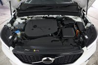 USED 2022 22 VOLVO XC40 2.0 B3 MHEV Plus Dark DCT Auto Euro 6 (s/s) 5dr Reverse Camera, Heated Seats,