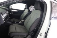 USED 2022 22 VOLVO XC40 2.0 B3 MHEV Plus Dark DCT Auto Euro 6 (s/s) 5dr Reverse Camera, Heated Seats,