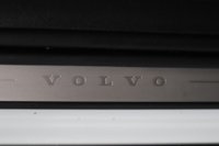 USED 2022 22 VOLVO XC40 2.0 B3 MHEV Plus Dark DCT Auto Euro 6 (s/s) 5dr Reverse Camera, Heated Seats,