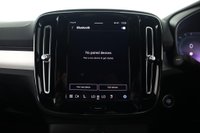 USED 2022 22 VOLVO XC40 2.0 B3 MHEV Plus Dark DCT Auto Euro 6 (s/s) 5dr Reverse Camera, Heated Seats,