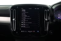 USED 2022 22 VOLVO XC40 2.0 B3 MHEV Plus Dark DCT Auto Euro 6 (s/s) 5dr Reverse Camera, Heated Seats,