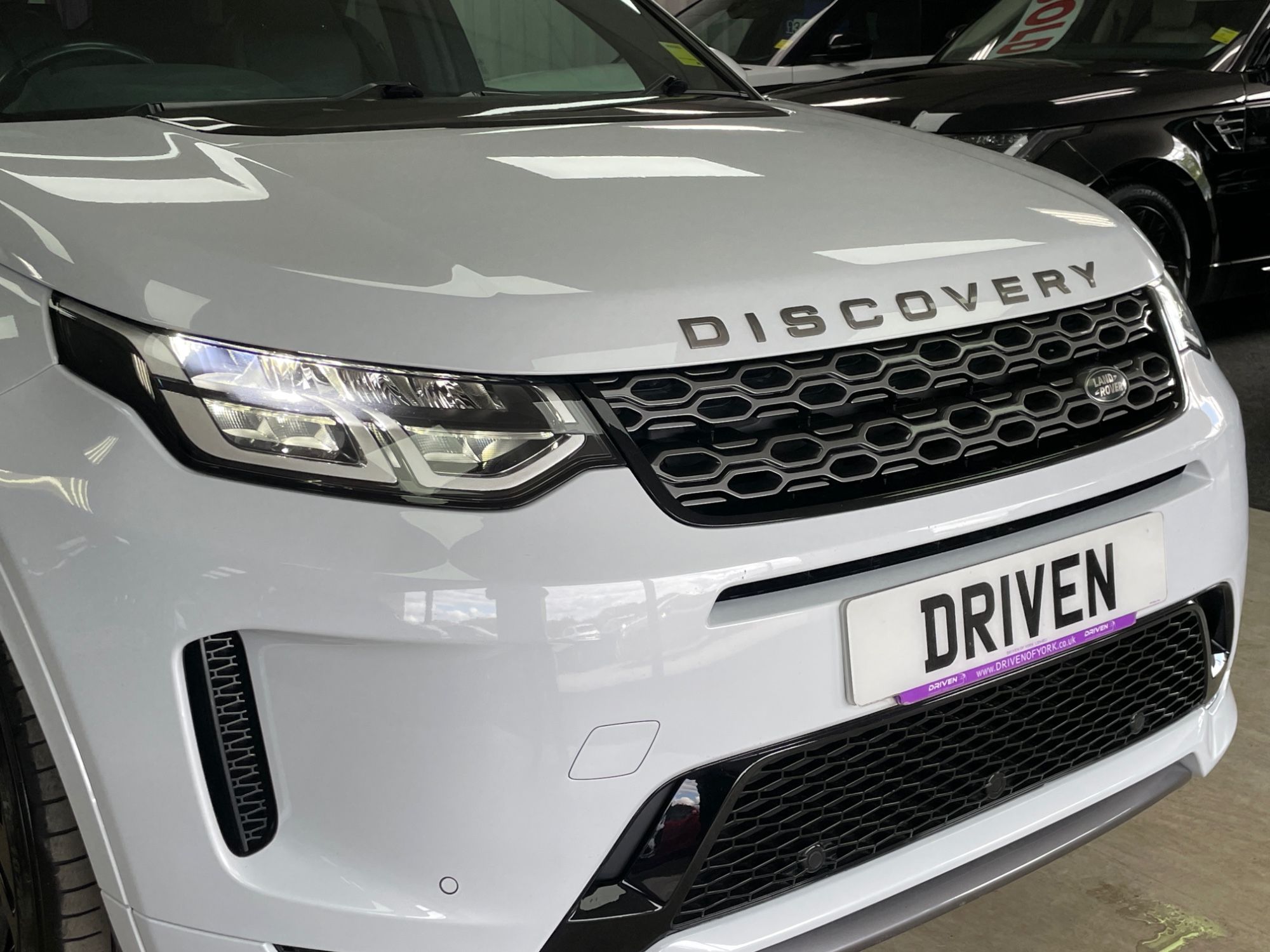 USED 2020 70 LAND ROVER DISCOVERY SPORT 2.0 D180 MHEV R-Dynamic S SUV 5dr Diesel Auto 4WD Euro 6 (s/s) (180 ps) 