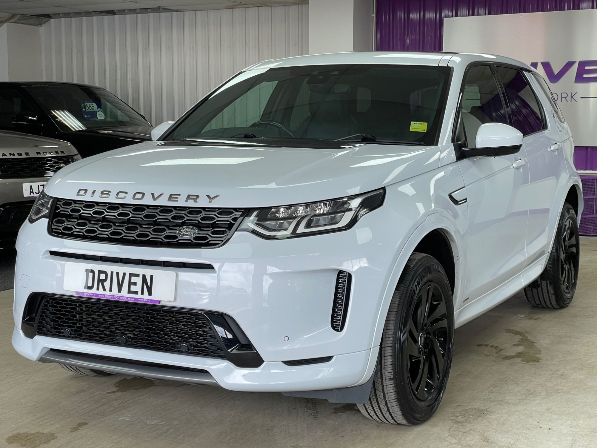 USED 2020 70 LAND ROVER DISCOVERY SPORT 2.0 D180 MHEV R-Dynamic S SUV 5dr Diesel Auto 4WD Euro 6 (s/s) (180 ps) 
