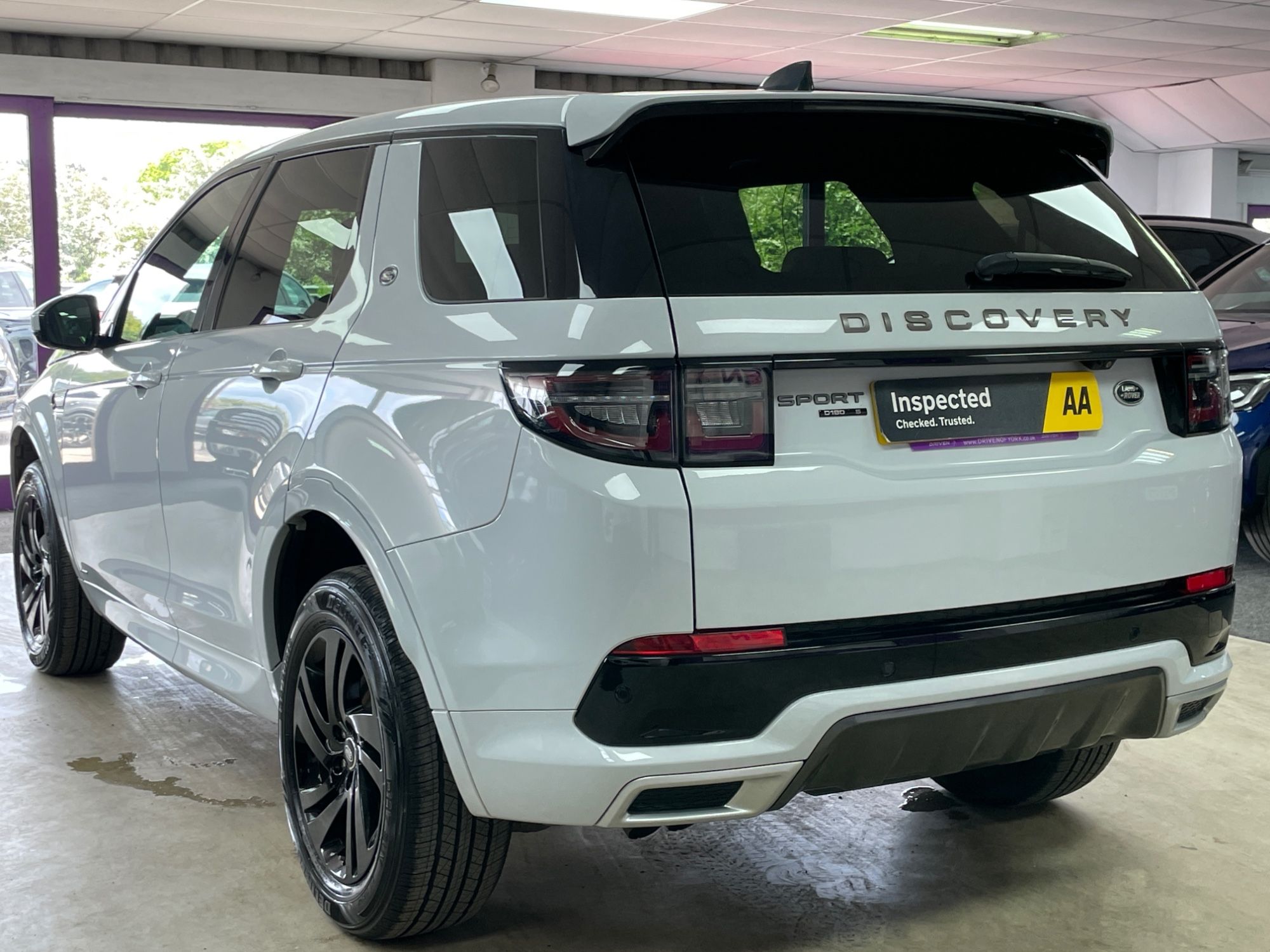 USED 2020 70 LAND ROVER DISCOVERY SPORT 2.0 D180 MHEV R-Dynamic S SUV 5dr Diesel Auto 4WD Euro 6 (s/s) (180 ps) 