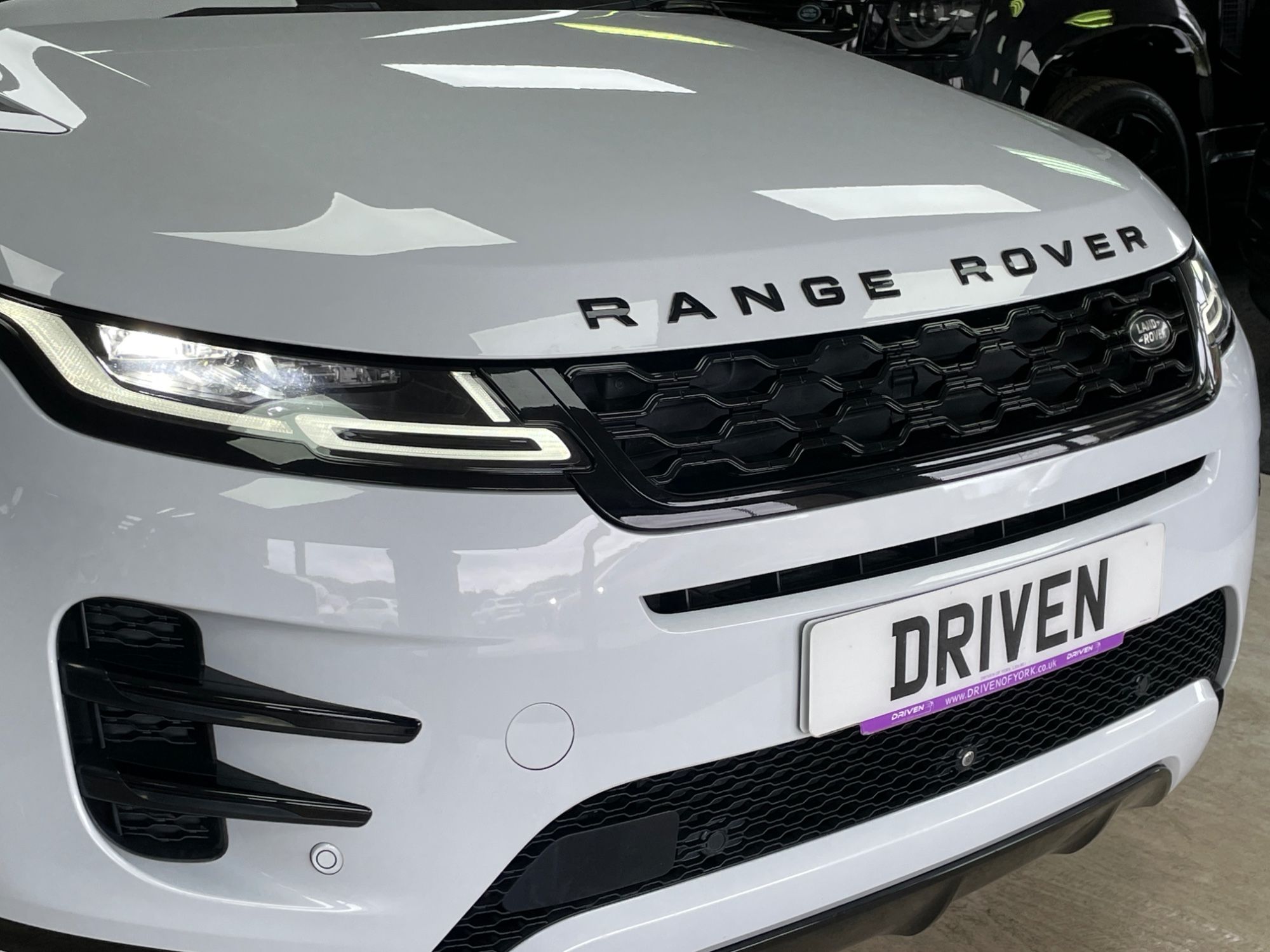USED 2021 21 LAND ROVER RANGE ROVER EVOQUE 2.0 D200 MHEV R-Dynamic HSE SUV 5dr Diesel Auto 4WD Euro 6 (s/s) (204 ps) 