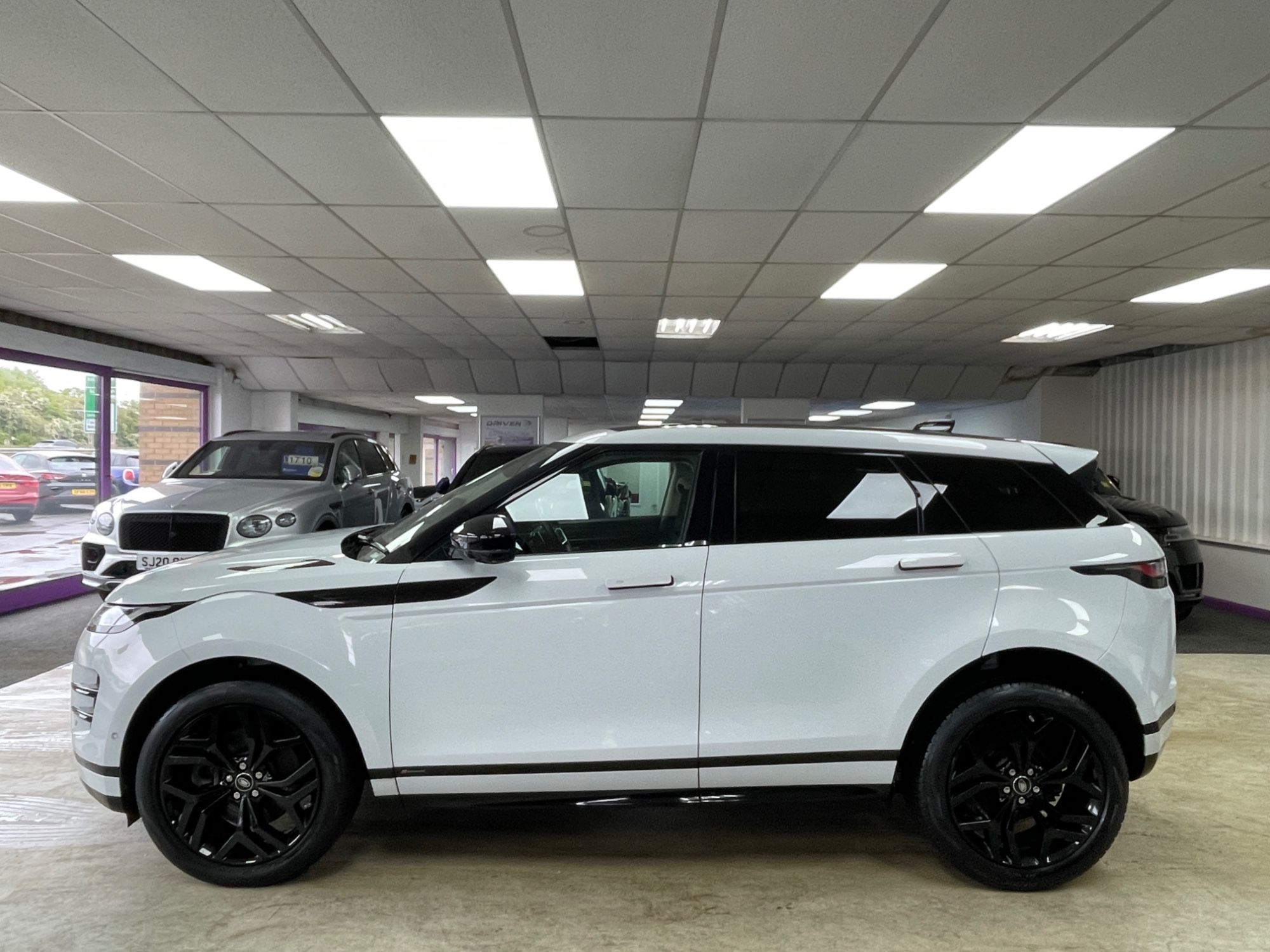 USED 2021 21 LAND ROVER RANGE ROVER EVOQUE 2.0 D200 MHEV R-Dynamic HSE SUV 5dr Diesel Auto 4WD Euro 6 (s/s) (204 ps) 