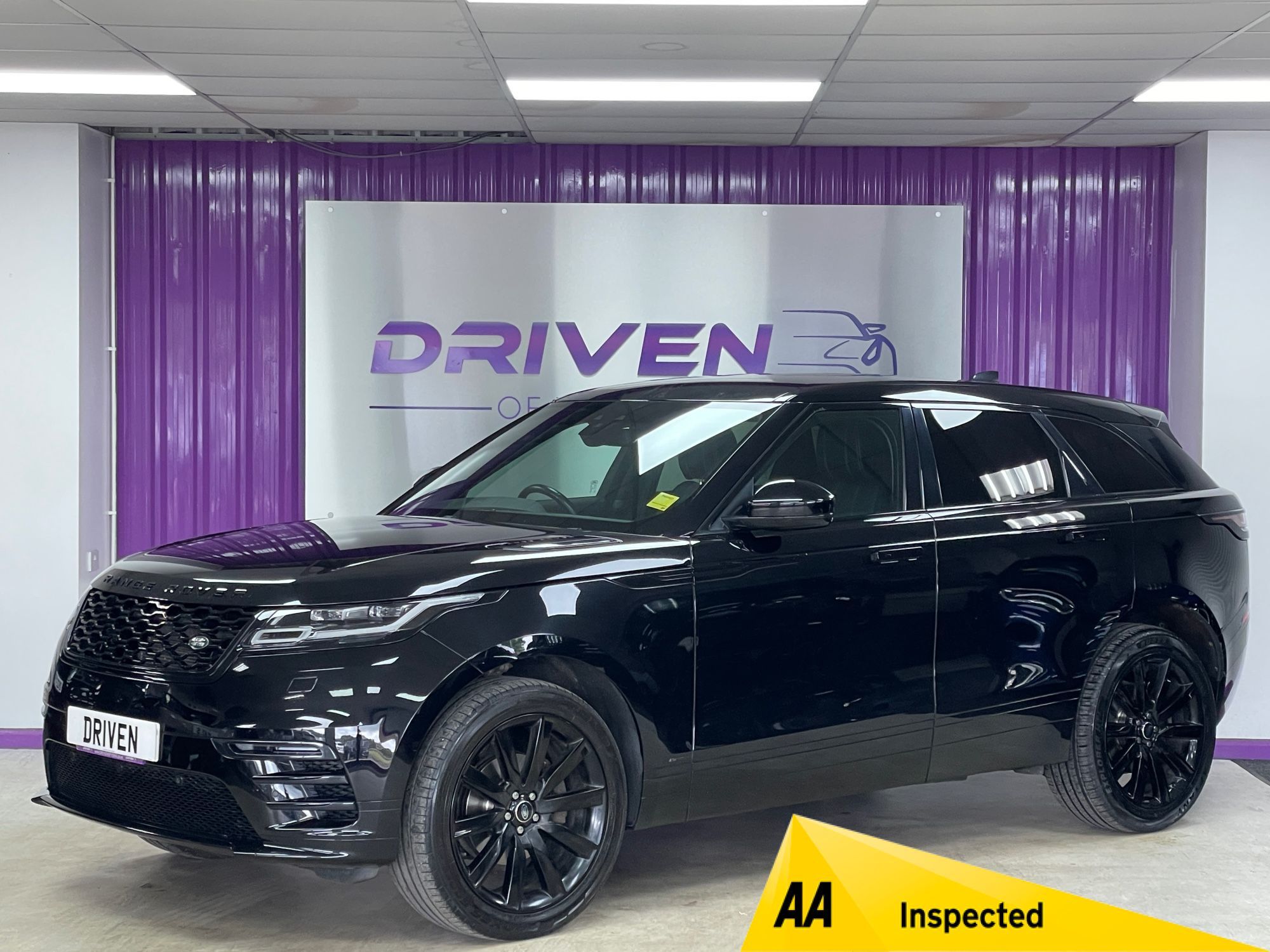USED 2019 19 LAND ROVER RANGE ROVER VELAR 2.0 D180 R-Dynamic S SUV 5dr Diesel Auto 4WD Euro 6 (s/s) (180 ps) 