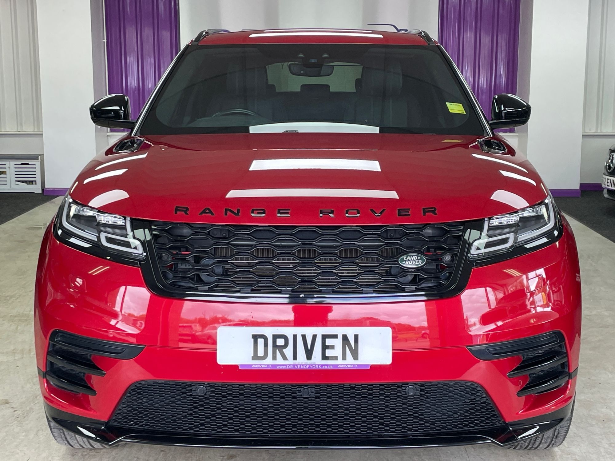 USED 2019 69 LAND ROVER RANGE ROVER VELAR 2.0 D180 R-Dynamic S SUV 5dr Diesel Auto 4WD Euro 6 (s/s) (180 ps) 