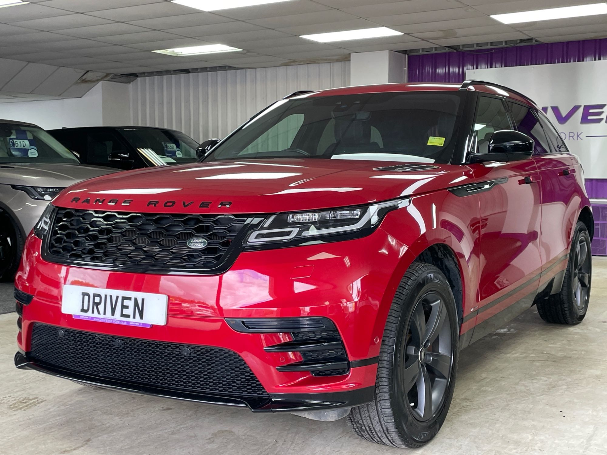 USED 2019 69 LAND ROVER RANGE ROVER VELAR 2.0 D180 R-Dynamic S SUV 5dr Diesel Auto 4WD Euro 6 (s/s) (180 ps) 