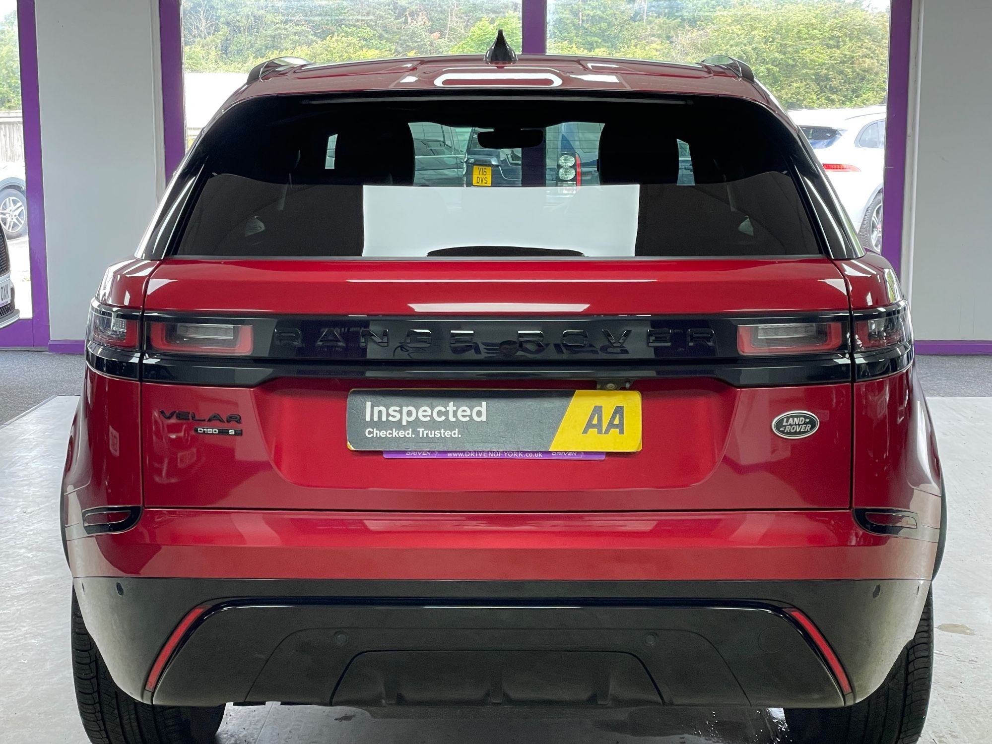 USED 2019 69 LAND ROVER RANGE ROVER VELAR 2.0 D180 R-Dynamic S SUV 5dr Diesel Auto 4WD Euro 6 (s/s) (180 ps) 