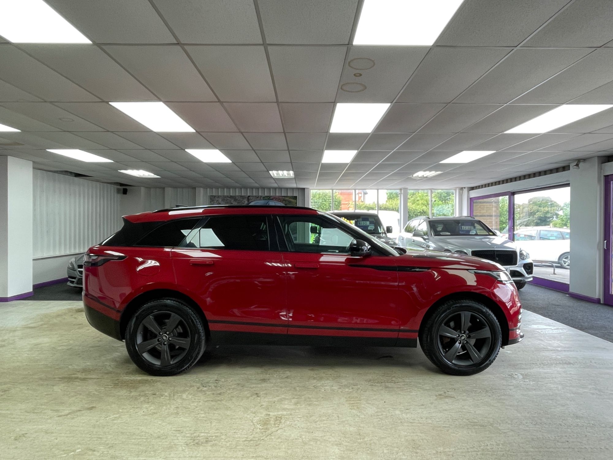 USED 2019 69 LAND ROVER RANGE ROVER VELAR 2.0 D180 R-Dynamic S SUV 5dr Diesel Auto 4WD Euro 6 (s/s) (180 ps) 