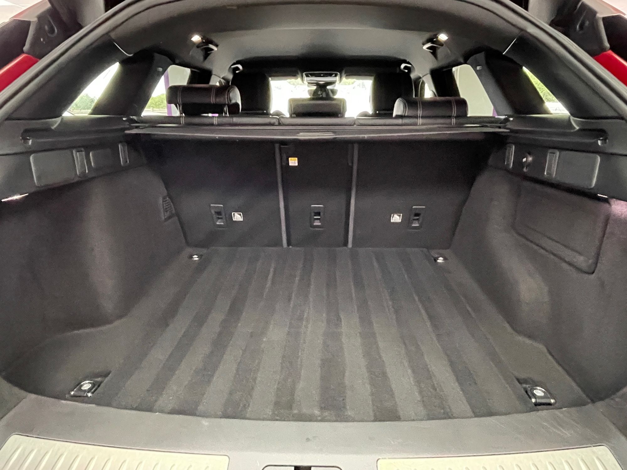 USED 2019 69 LAND ROVER RANGE ROVER VELAR 2.0 D180 R-Dynamic S SUV 5dr Diesel Auto 4WD Euro 6 (s/s) (180 ps) 