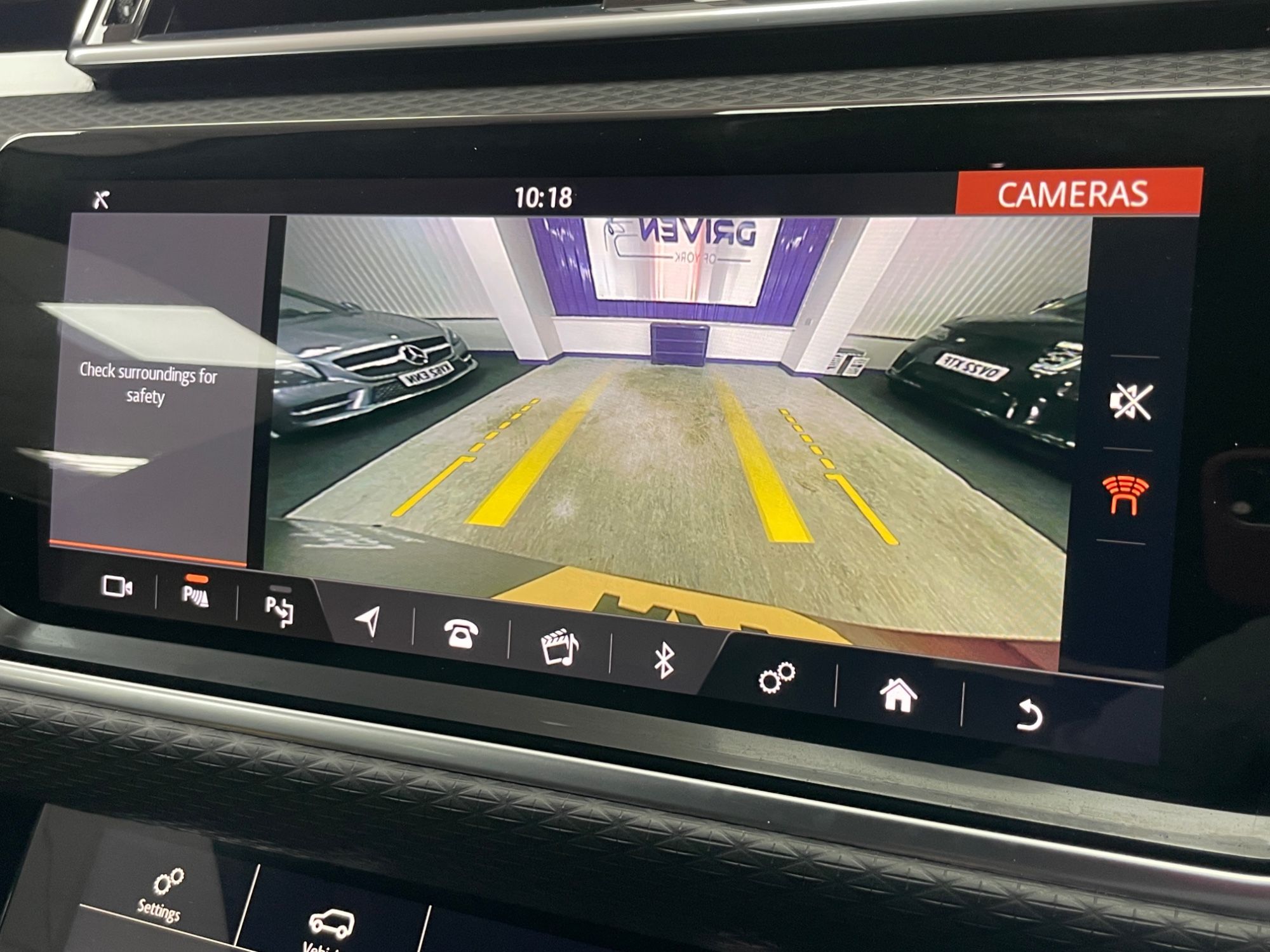 USED 2019 69 LAND ROVER RANGE ROVER VELAR 2.0 D180 R-Dynamic S SUV 5dr Diesel Auto 4WD Euro 6 (s/s) (180 ps) 