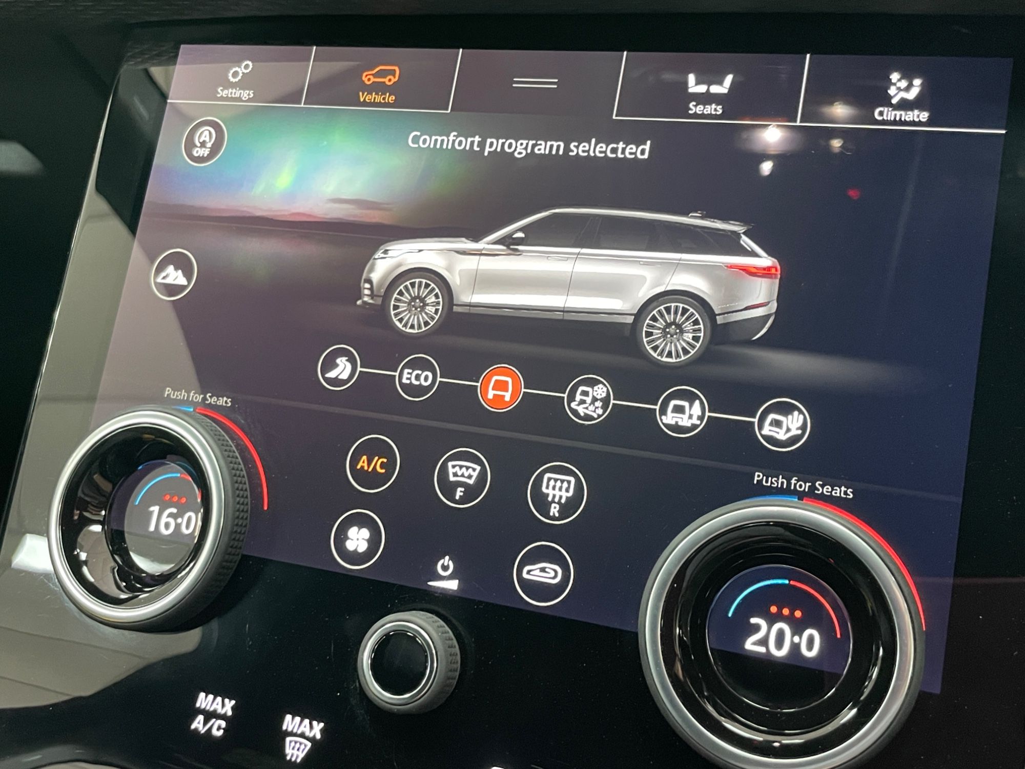 USED 2019 69 LAND ROVER RANGE ROVER VELAR 2.0 D180 R-Dynamic S SUV 5dr Diesel Auto 4WD Euro 6 (s/s) (180 ps) 