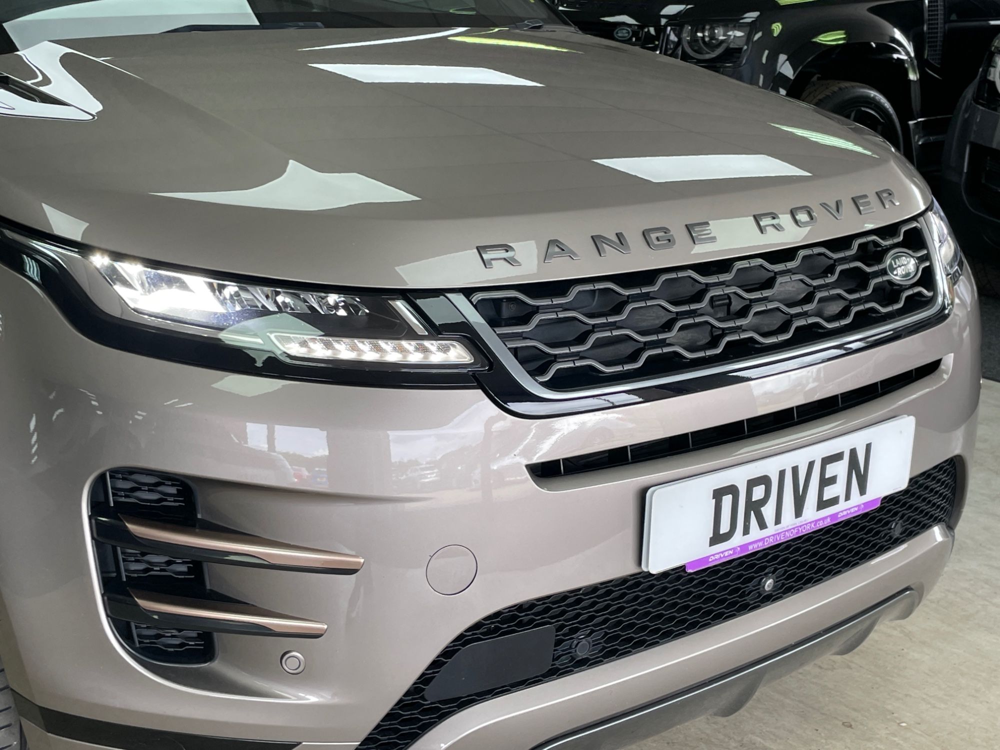 USED 2021 21 LAND ROVER RANGE ROVER EVOQUE 2.0 D165 R-Dynamic S SUV 5dr Diesel Manual FWD Euro 6 (s/s) (163 ps) 