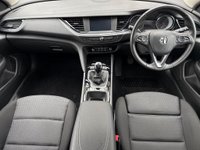 USED 2020 70 VAUXHALL INSIGNIA GRAND SPORT 1.5 Turbo D SE Nav Grand Sport 5dr Diesel Manual Euro 6 (s/s) (122ps) + SERVICE HISTORY + 17" ALLOY WHEELS + SIX (6) SPEED MANUAL GEARBOX + DAYTIME RUNNING LIGHTS + SATELLITE NAVIGATION + AUTO HEADLIGHTS + FRONT AND REAR PARKING SENSORS + DUAL CLIMATE CONTROL + CRUISE CONTROL + BLUETOOTH / TELEPHONE PREPARATION + RADIO / USB / DAB / MP3 PLAYER + MUCH MUCH MORE...