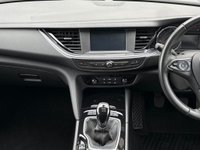 USED 2020 70 VAUXHALL INSIGNIA GRAND SPORT 1.5 Turbo D SE Nav Grand Sport 5dr Diesel Manual Euro 6 (s/s) (122ps) + SERVICE HISTORY + 17" ALLOY WHEELS + SIX (6) SPEED MANUAL GEARBOX + DAYTIME RUNNING LIGHTS + SATELLITE NAVIGATION + AUTO HEADLIGHTS + FRONT AND REAR PARKING SENSORS + DUAL CLIMATE CONTROL + CRUISE CONTROL + BLUETOOTH / TELEPHONE PREPARATION + RADIO / USB / DAB / MP3 PLAYER + MUCH MUCH MORE...