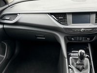 USED 2020 70 VAUXHALL INSIGNIA GRAND SPORT 1.5 Turbo D SE Nav Grand Sport 5dr Diesel Manual Euro 6 (s/s) (122ps) + SERVICE HISTORY + 17" ALLOY WHEELS + SIX (6) SPEED MANUAL GEARBOX + DAYTIME RUNNING LIGHTS + SATELLITE NAVIGATION + AUTO HEADLIGHTS + FRONT AND REAR PARKING SENSORS + DUAL CLIMATE CONTROL + CRUISE CONTROL + BLUETOOTH / TELEPHONE PREPARATION + RADIO / USB / DAB / MP3 PLAYER + MUCH MUCH MORE...