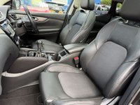 USED 2017 17 NISSAN QASHQAI 1.6 dCi Tekna SUV 5dr Diesel Manual Euro 6 (s/s) (130 ps) SERVICE HISTORY, GLASS ROOF, REVERSING CAMERA, 2 KEYS