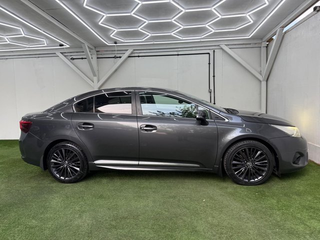 View our TOYOTA AVENSIS