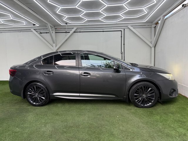 View our TOYOTA AVENSIS