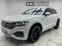USED 2020 69 VOLKSWAGEN TOUAREG 3.0 TSI V6 SEL SUV 5dr Petrol Tiptronic 4Motion Euro 6 (s/s) (340 ps) Finished In Finished In Pure White, This Touareg Comes With 22" Alloy Wheels, Red Brake Callipers, 2 Keys, Front And Rear Parking Sensors, 2 Keys, Full Dealer Service History, 12 Months MOT 3 Months Warranty, Finance And Extended Warranty Available.