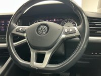 USED 2020 69 VOLKSWAGEN TOUAREG 3.0 TSI V6 SEL SUV 5dr Petrol Tiptronic 4Motion Euro 6 (s/s) (340 ps) Finished In Finished In Pure White, This Touareg Comes With 22" Alloy Wheels, Red Brake Callipers, 2 Keys, Front And Rear Parking Sensors, 2 Keys, Full Dealer Service History, 12 Months MOT 3 Months Warranty, Finance And Extended Warranty Available.