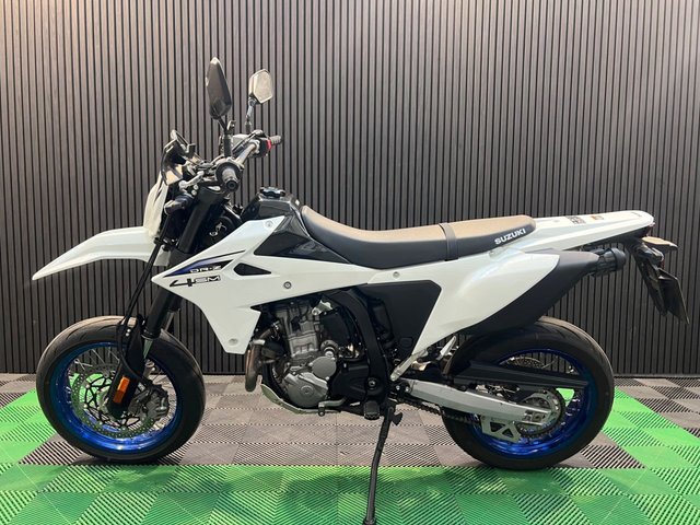 View our SUZUKI DR-Z400