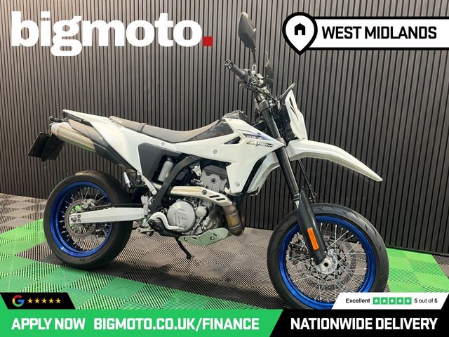 View our SUZUKI DR-Z400