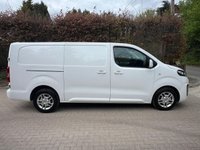 USED 2020 70 VAUXHALL VIVARO 1.5 Turbo D 2900 Sportive Panel Van 5dr Diesel Manual L2 H1 Euro 6 (s/s) (100 ps) SAVE 20%, A/C, FSH, 2 KEYS