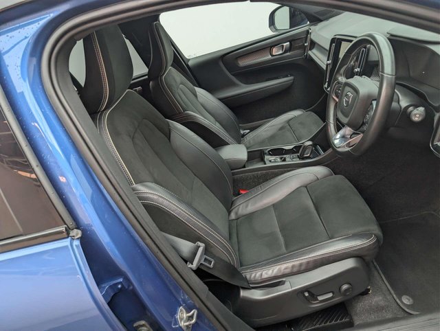 USED 2021 21 VOLVO XC40 1.5 XC40 R-Design Pro T5 Recharge Auto 5dr CLICK+COLLECT / HOME DELIVERY