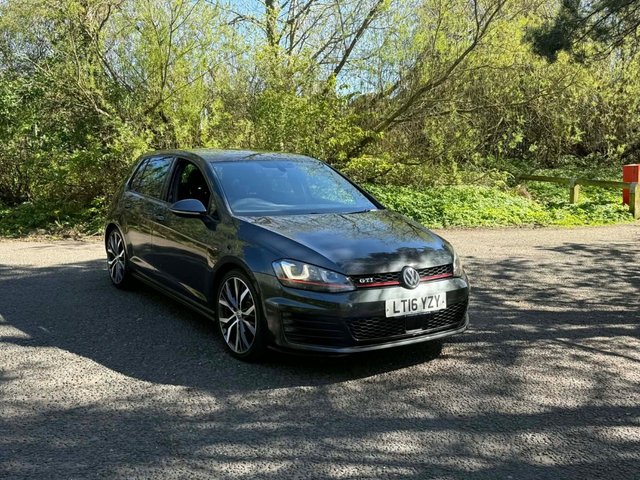 View our VOLKSWAGEN GOLF