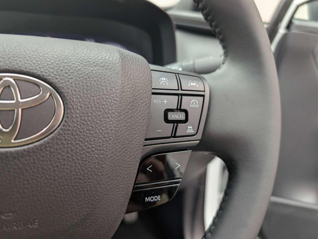 USED 2024 24 TOYOTA C-HR 1.8 C-HR Design HEV CVT 5dr CLICK+COLLECT / HOME DELIVERY