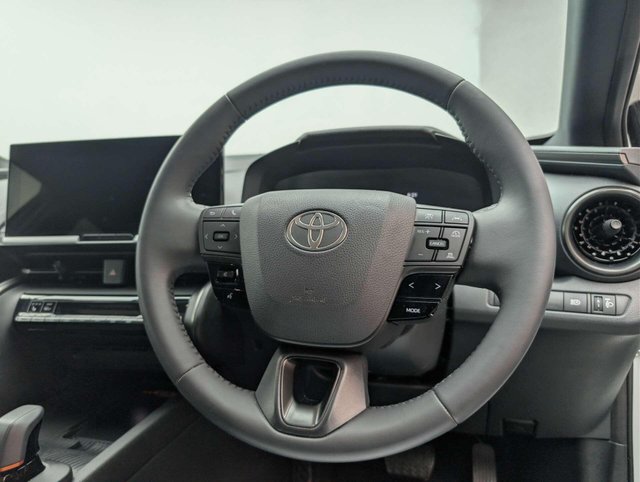 USED 2024 24 TOYOTA C-HR 1.8 C-HR Design HEV CVT 5dr CLICK+COLLECT / HOME DELIVERY