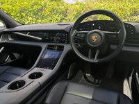 USED 2022 71 PORSCHE TAYCAN Performance Plus 93.4kWh 4S Saloon 4dr Electric Auto 4WD (11kW Charger) (571 ps) 