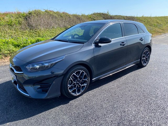 View our KIA CEED