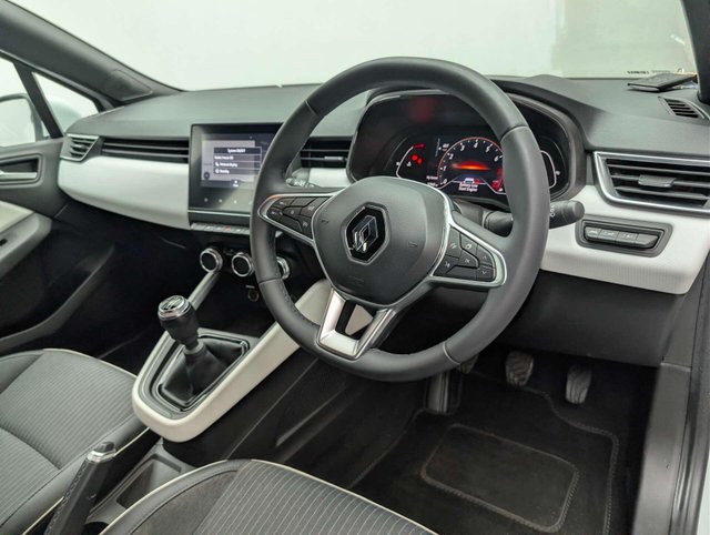 USED 2022 22 RENAULT CLIO 1.0 Clio SE Edition TCe 5dr CLICK+COLLECT / HOME DELIVERY