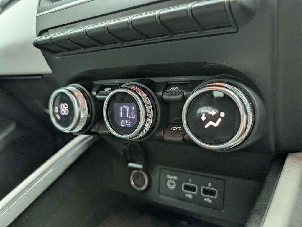 Used 2022 22 RENAULT CLIO 1.0 Clio SE Edition TCe 5dr CLICK+COLLECT / HOME DELIVERY