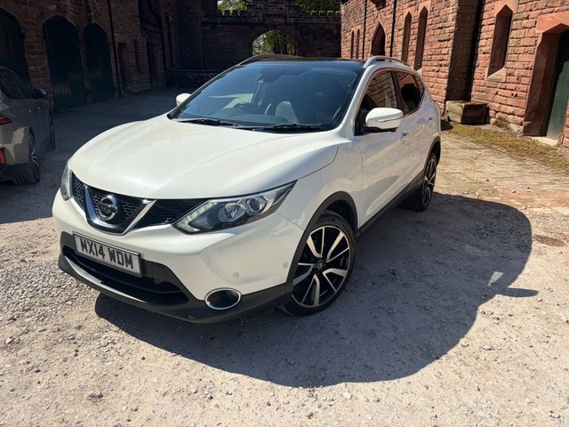 View our NISSAN QASHQAI